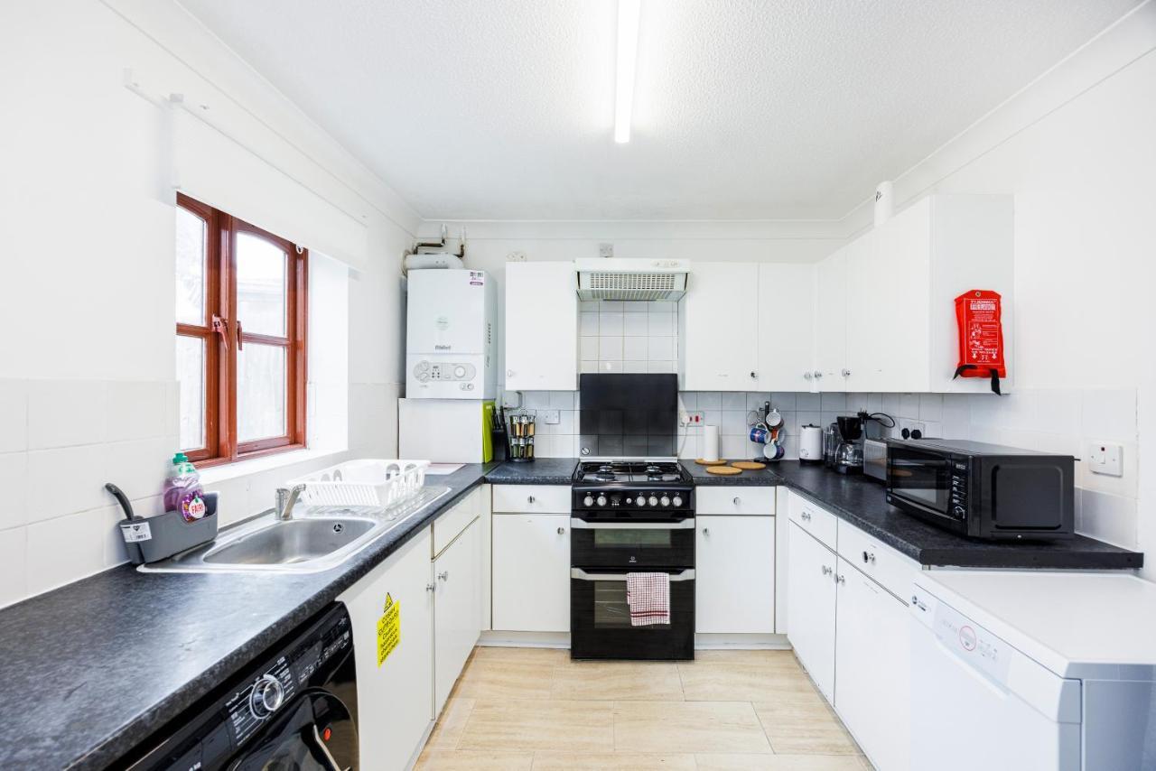 Lovely 2 Bd Hse With Parking Near Excel Londyn Zewnętrze zdjęcie